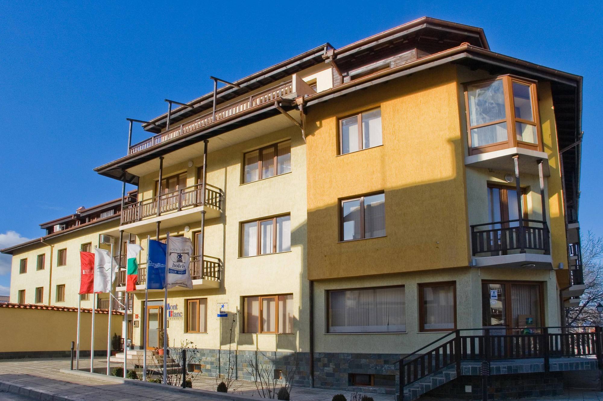Mont Blanc Aparthotel Bansko Bagian luar foto
