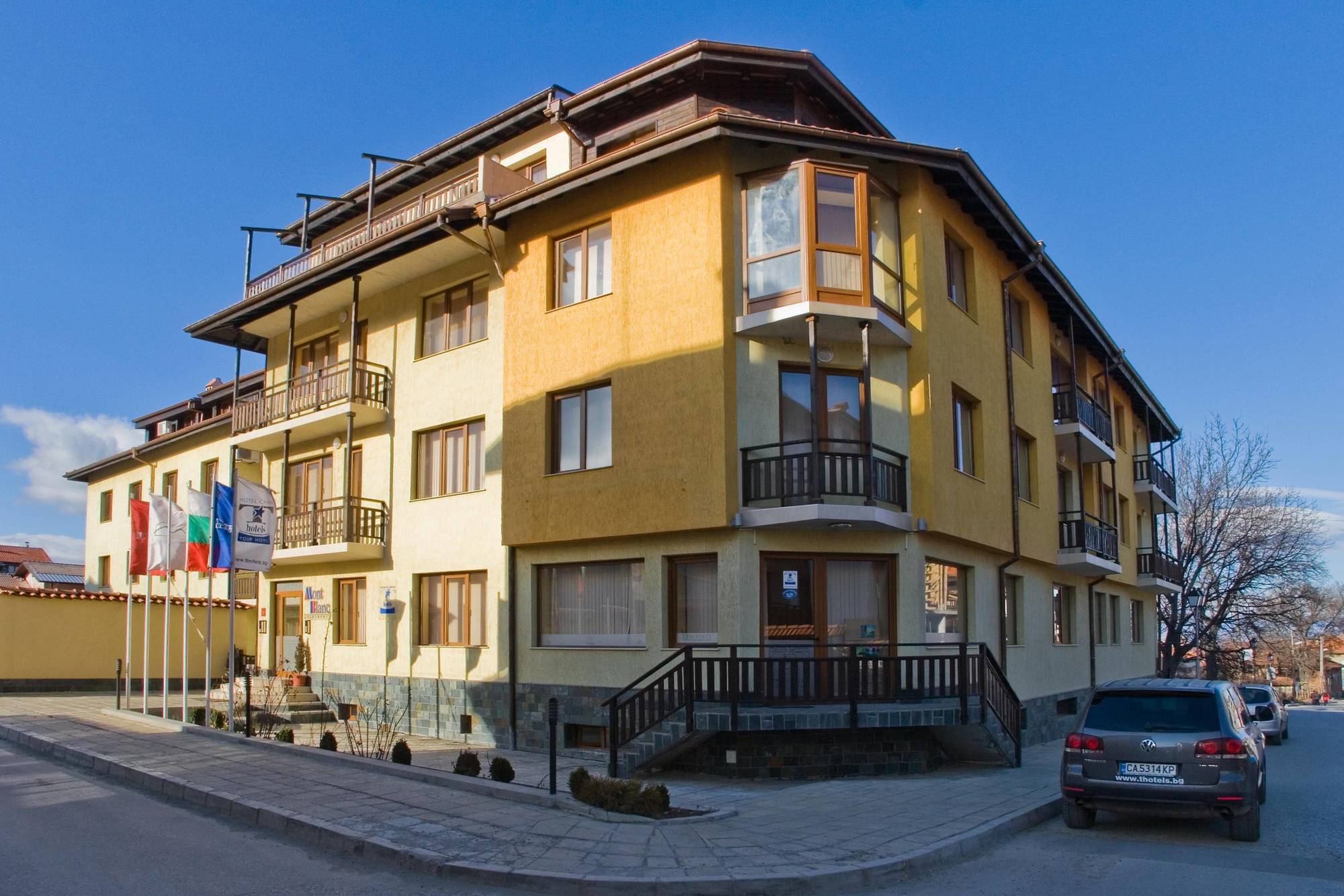 Mont Blanc Aparthotel Bansko Bagian luar foto